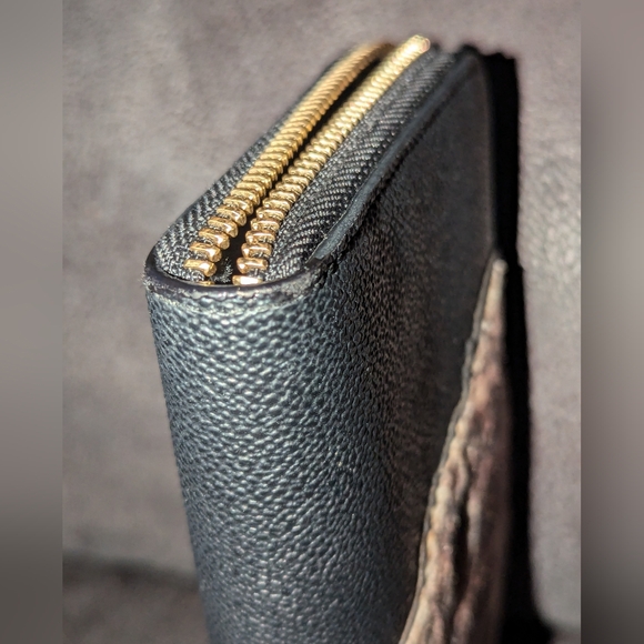 Stella McCartney Vegan Leather Calf Hair Leopard Zip Around Wallet Black VGUC - Picture 8 of 11